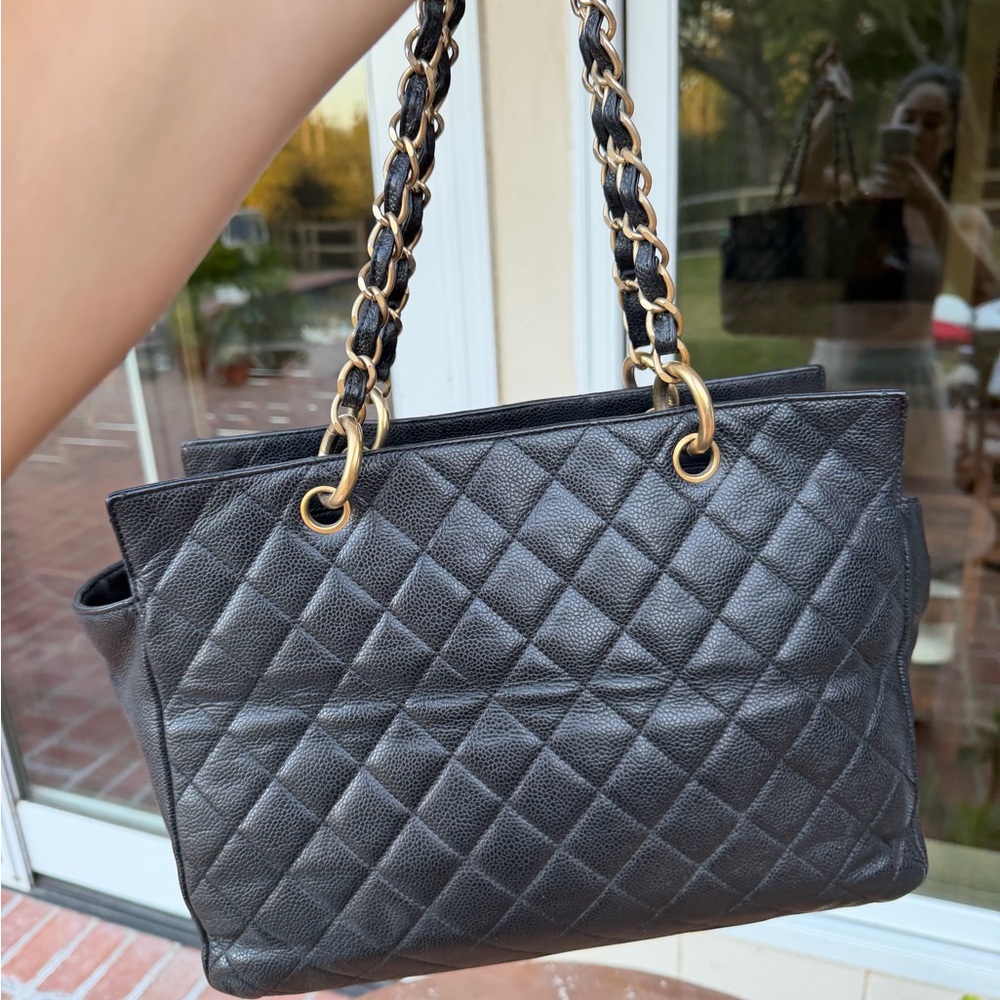 Chanel Caviar Quilted Petit Timeless Tote PTT Black - Picture 4 of 14